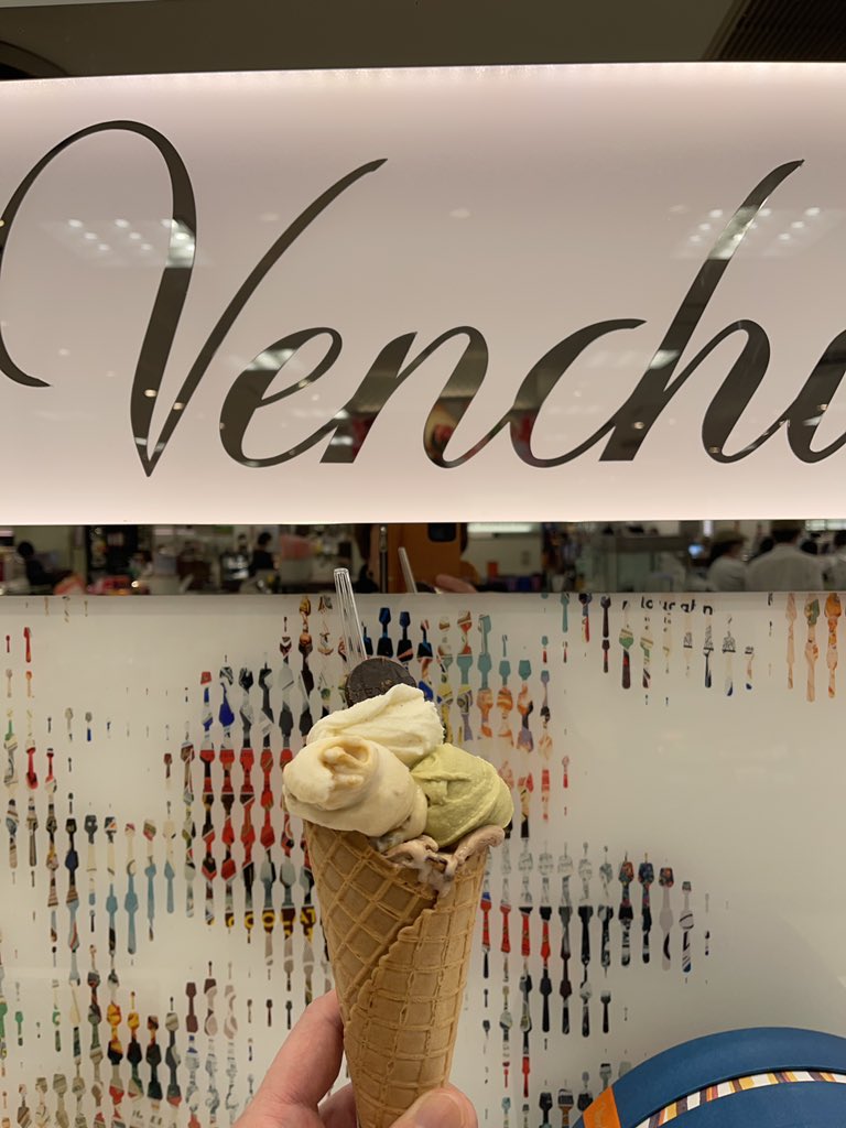 FezPineApple's tweet photo. 美味しいジェラート！
こんな美味しいアイス久しぶりやね🍨 https://t.co/ZlL5ZnDNR3