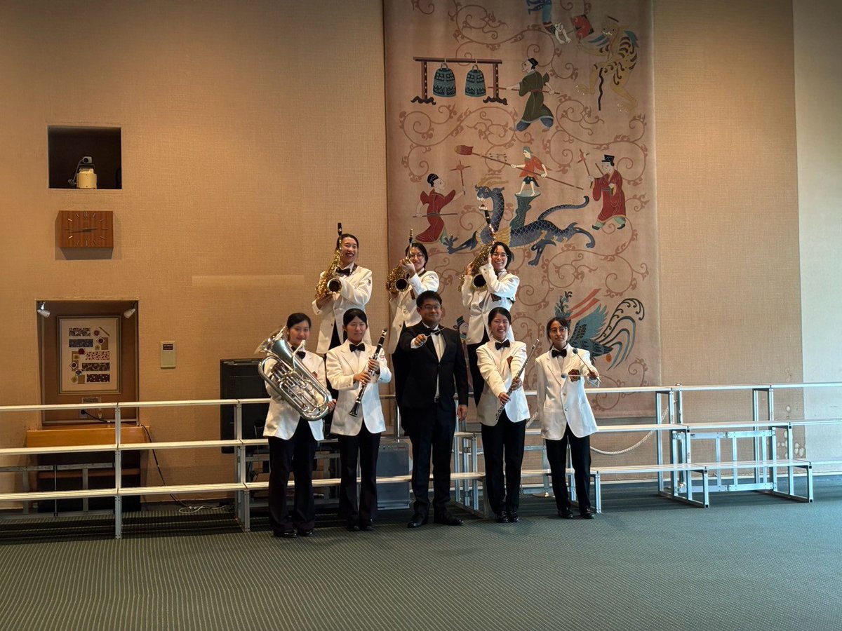 koshikitaband's tweet photo. 本日、さいたま市文化センターで行われた第67回吹奏楽コンクールD部門にて、私たち越北吹部は金賞をいただくことができました🏆✨
日頃から支えてくださった皆様に心より感謝申し上げます。
これからも部員一同さらに成長できるよう日々の練習に励んでまいります！今後とも応援よろしくお願いします🙌 https://t.co/KxOFFDUZqo