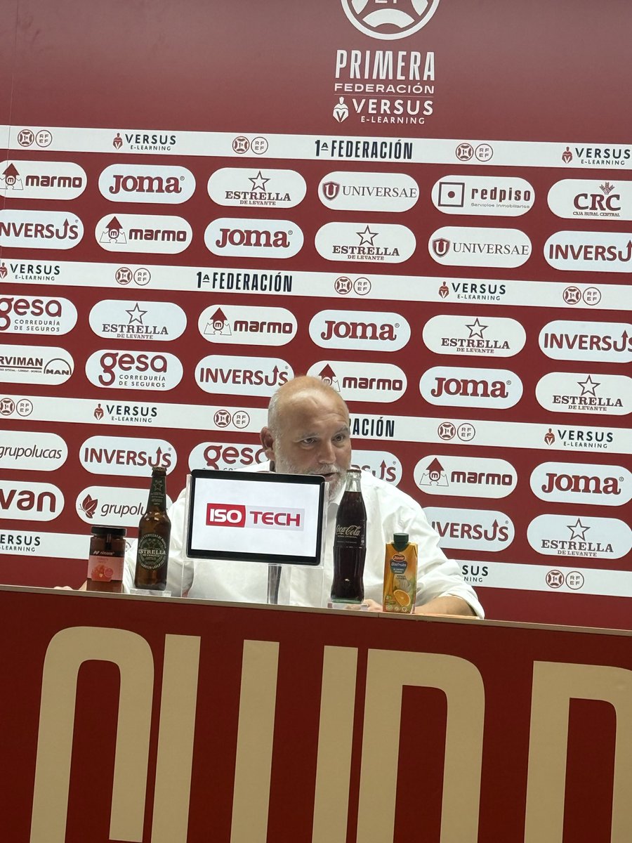 ElPostGrana's tweet photo. 🎙️Manuel Sánchez Breis sobre la plantilla:

👉🏻 Lo que queremos es mejorar en lo colectivo, tenemos jugadores con muy buenas condiciones. Los chavales están demostrando el nivel que tienen. Tenemos mucha fe y confianza en HÉCTOR y JORGE. Y tenemos el comodín de Oscar. https://t.co/0GExgkF5gj