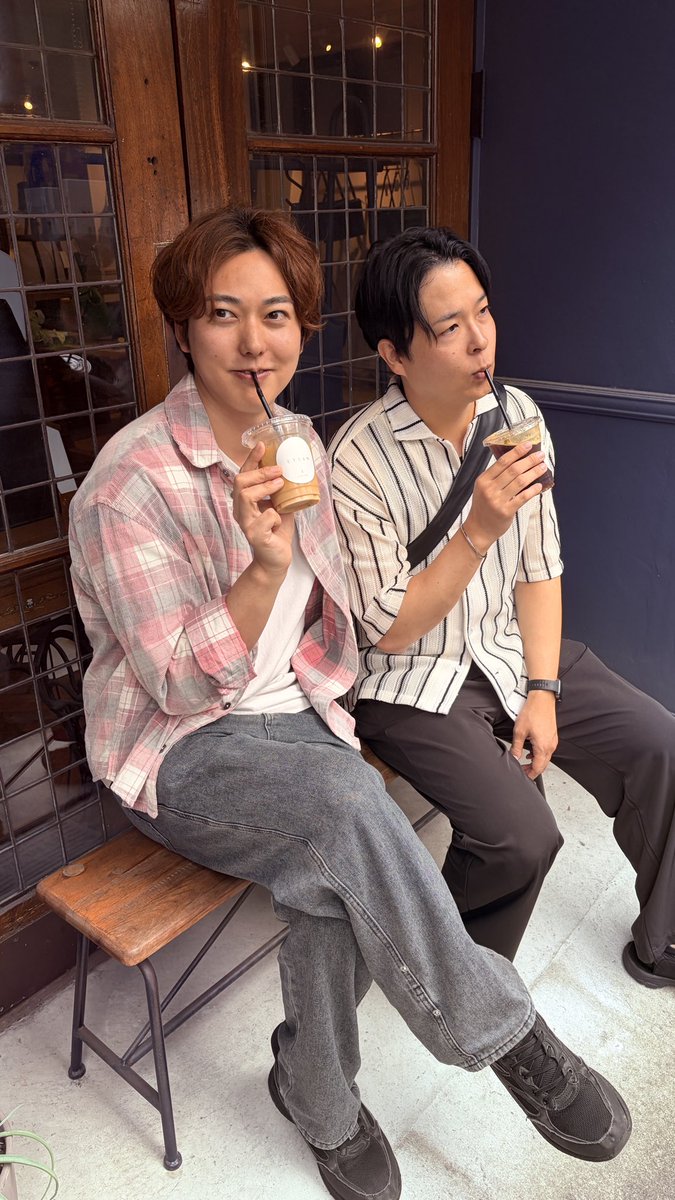 alternachannel's tweet photo. 【撮影オフショット🎩🌹】
2人でカフェデート😘

#おるたなーの輪 https://t.co/okYGVSoB0Y