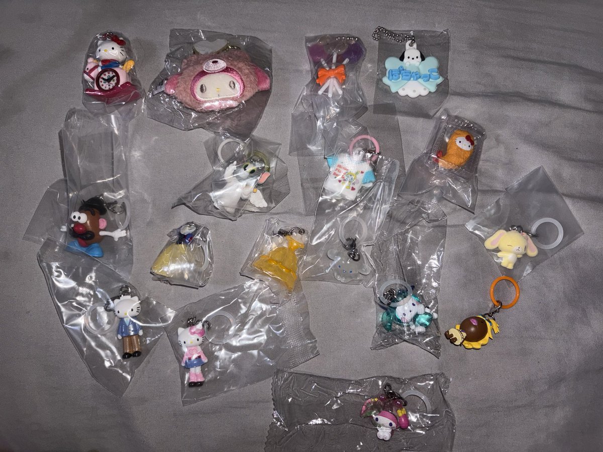 runerune_58's tweet photo. めじるしアクセサリー　交換
サンリオ　ディズニー　おでんくん　シュガバニ　トムジェリ　クレヨンしんちゃん

激求　プーさんめじるし>その他めじるし

大阪北摂or梅田手渡し>郵送

お気軽にお声掛けください🌷 https://t.co/sqUp1S2rKG
