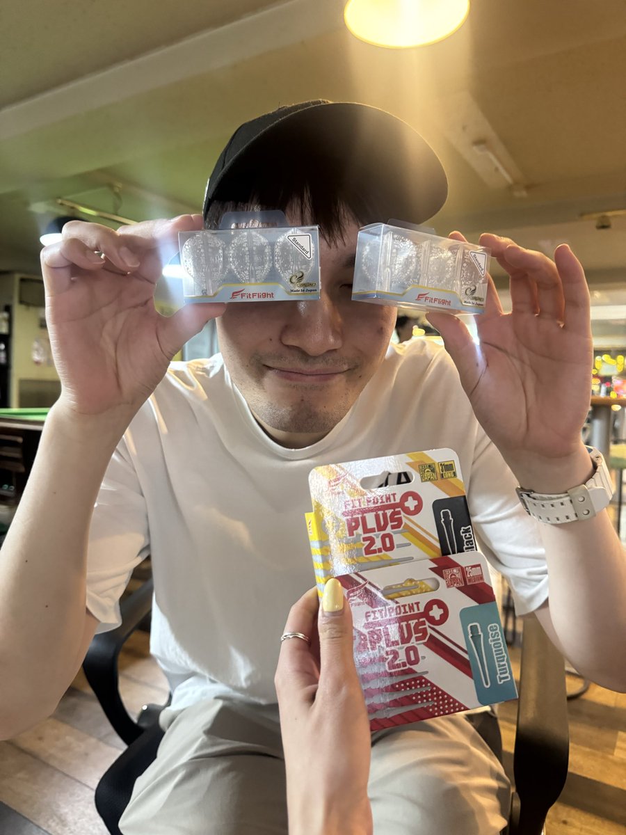 muchan_darts's tweet photo. ロングチップと赤松さんの新しいデザインのフライトゲット

#パインに来たよ https://t.co/Nu7M5kbuh5