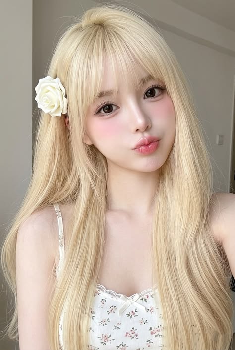 jjackorn's tweet photo. Blonde vibes, floral charm, and that flawless glow
mXsC https://t.co/dloSYUXHqR