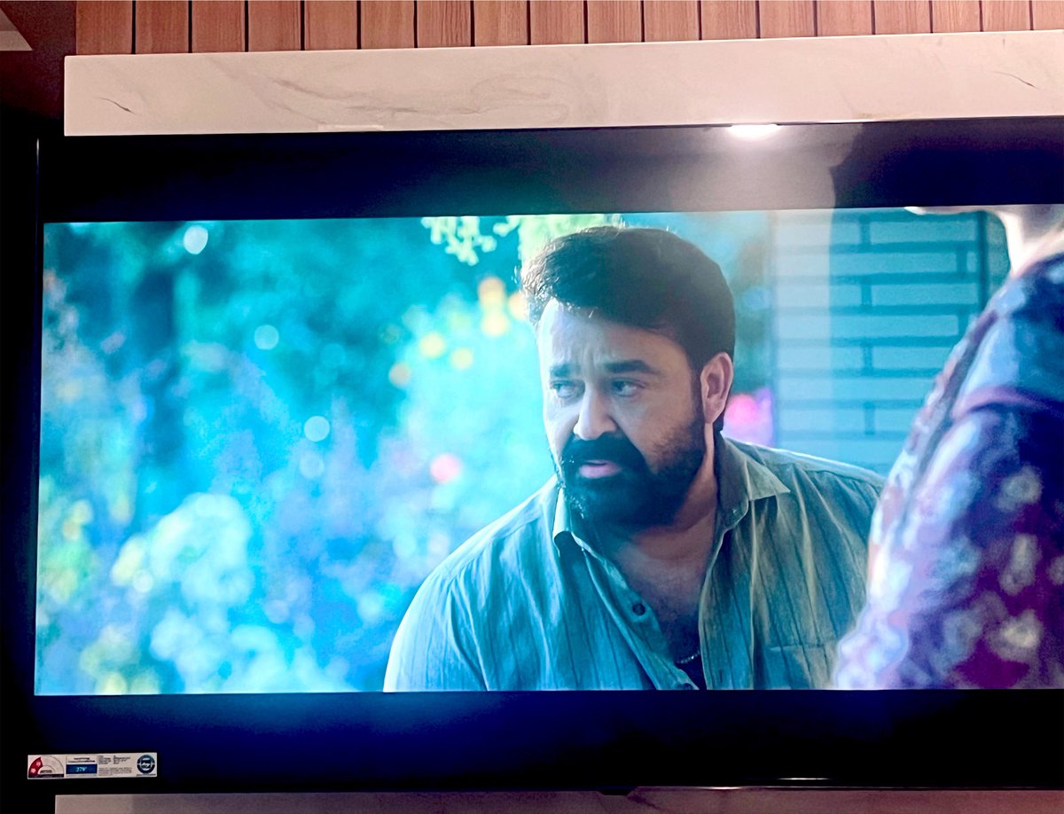 RapperPandit's tweet photo. Guess the Movie.. Awesome ⭐️⭐️⭐️⭐️ https://t.co/0pSsjhBWi3
