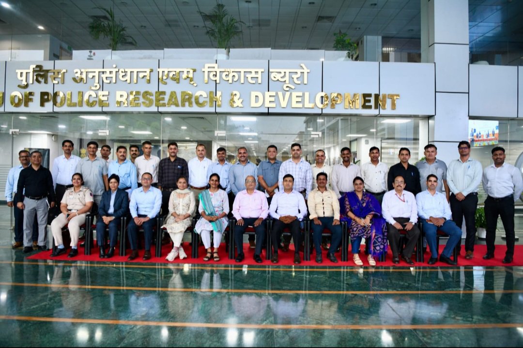 BPRDIndia's tweet photo. BPR&amp;D, in collaboration with NCRB, conducted a 1 day training workshop on Police Portals for personnel from Ct to DSP. DG BPR&amp;D inaugurated the programme and highlighted the importance of CCTNS, ICJS, NAFIS &amp; other digi platforms in enabling citizen-centric, tech-driven policing. https://t.co/1M0hSPdY1R