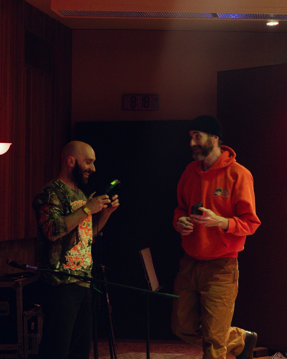 XAmbassadors's tweet photo. Cheesin’ for a reason

📸: @AubreeEstrella https://t.co/Z7IY8y5ukp