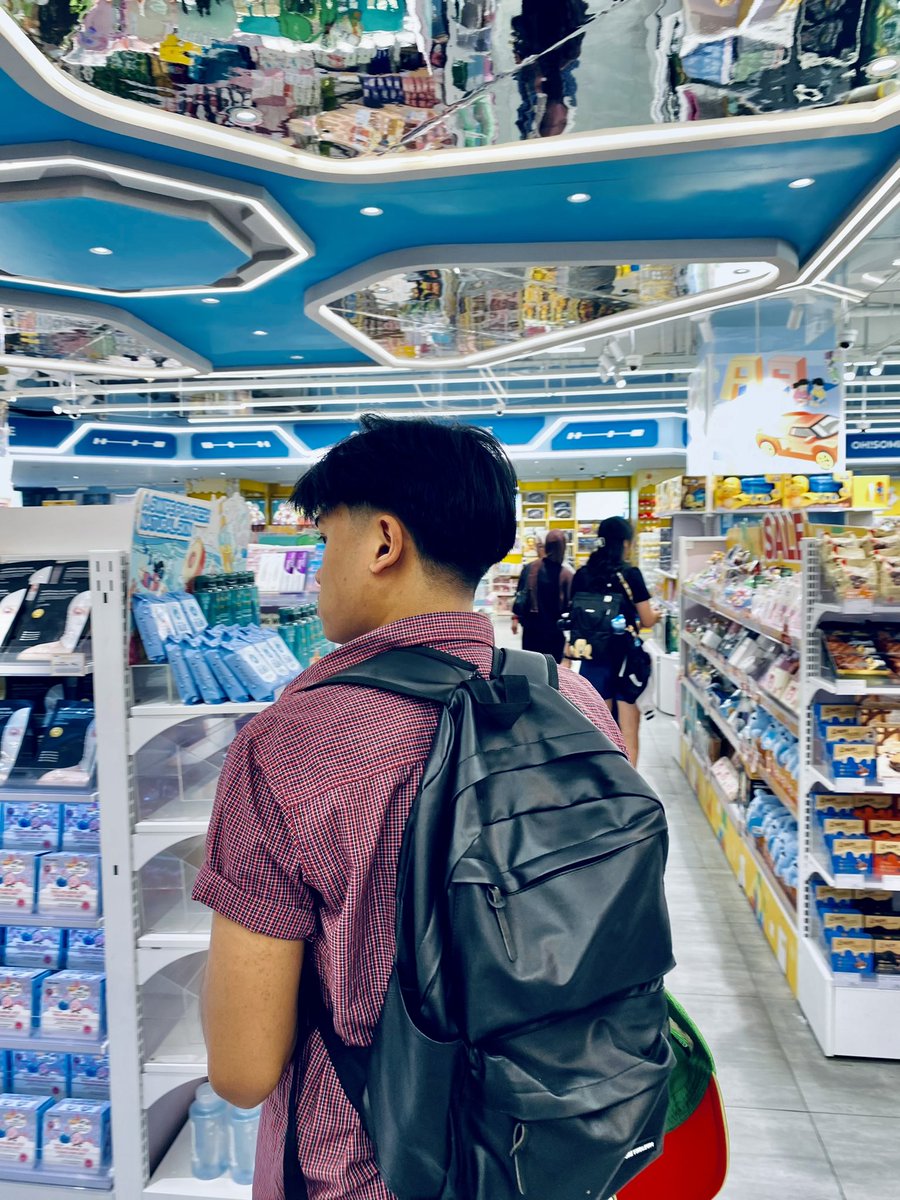 cosmodrill's tweet photo. pov di foto diem diem sama kamu https://t.co/GN5PjfHa6Z