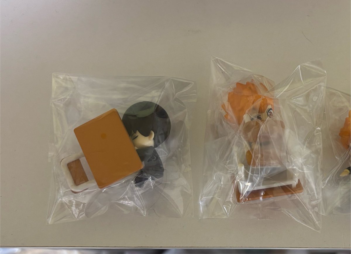 OgD_1s's tweet photo. 【交換】ハイキュー‼︎ お勉強タイムFig ガチャガチャ

譲：日向 影山
求：孤爪 研磨

池袋手渡し or 郵送 可能です
お気軽にお声がけ下さい https://t.co/cesERxBNbB