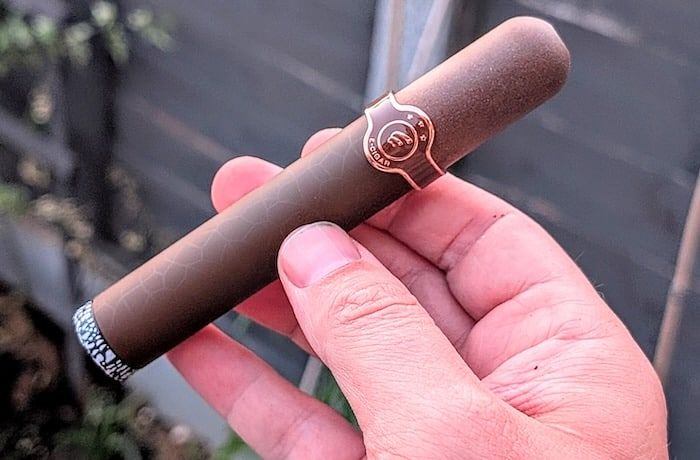 EcigClick's tweet photo. Craving a cigar? Look no further than the ePuffer Robusto Rechargeable eCigar as this is as close as you can get to an authentic cigar experience in vape form! #epuffer #ecigclick #ecigar - https://t.co/ROqdTEsvRD https://t.co/qaNj9Q2Zc3