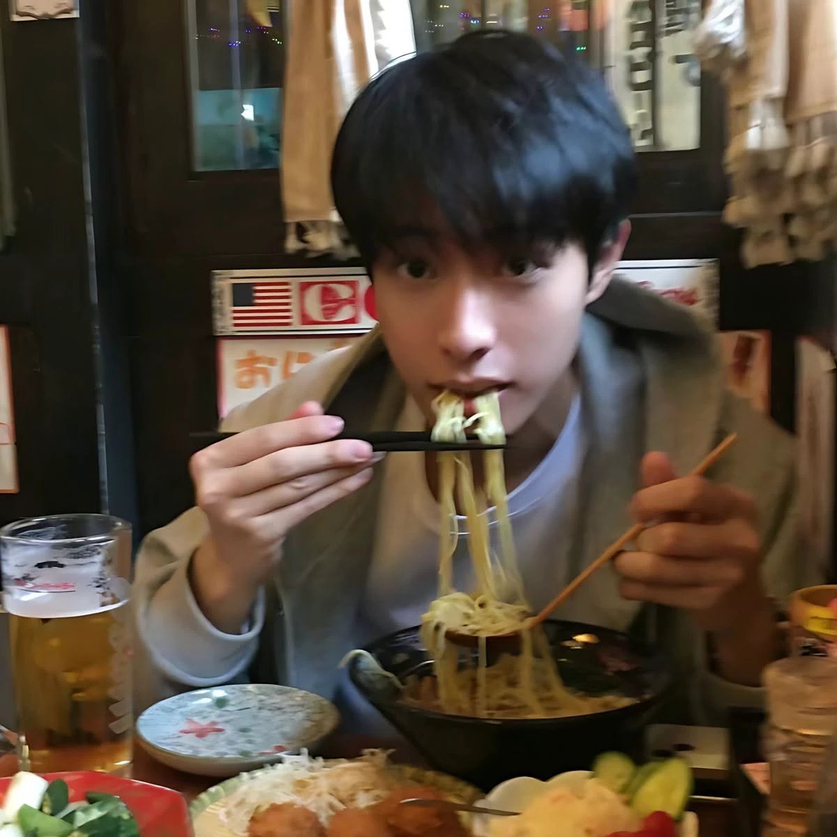 03_a30's tweet photo. @0307Dd 이미 그리고 있으니까 하나 이거 그려 주세요 https://t.co/UmFRGYsOM1