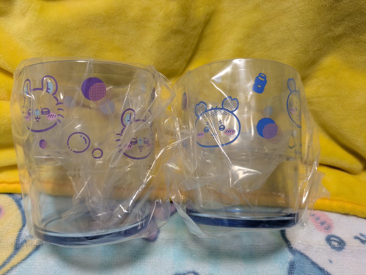 Source_soba's tweet photo. 【交換】ちいかわ　エニマイくじ

譲:
ジオラマフィギュア
ぬいぐるみ（ちいかわ,くりまんじゅう）
レトロコップ（モモンガ,古本屋）
豆皿（ラッコ×2,ハチワレ,ちいかわ,くりまんじゅう）
ポーチ（ちいかわ&amp;ハチワレ）

↓求はこちら！ https://t.co/g5vkkNqV6x