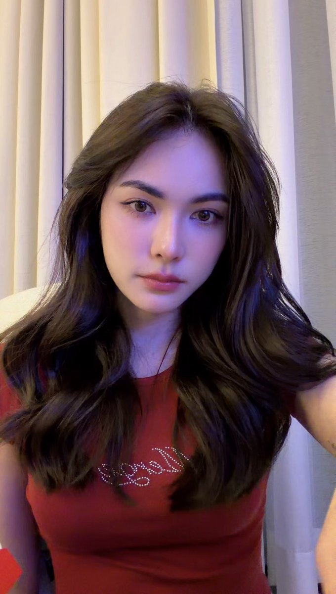 littleprince_21's tweet photo. คนสวยกับ เฟรนช์ฟราย ยามดึก 🍟

✨ : https://t.co/8tGT6vm9MF

#ชาล็อตออสติน #CharlotteAustin https://t.co/5A0w4nvCBB