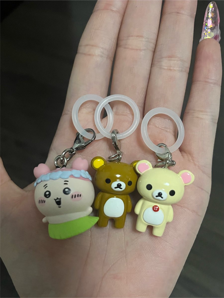 rokkonsyouzyou_'s tweet photo. 箱のままにしようと思ったけどめじるしにした🎀 https://t.co/WIrUJRJf42
