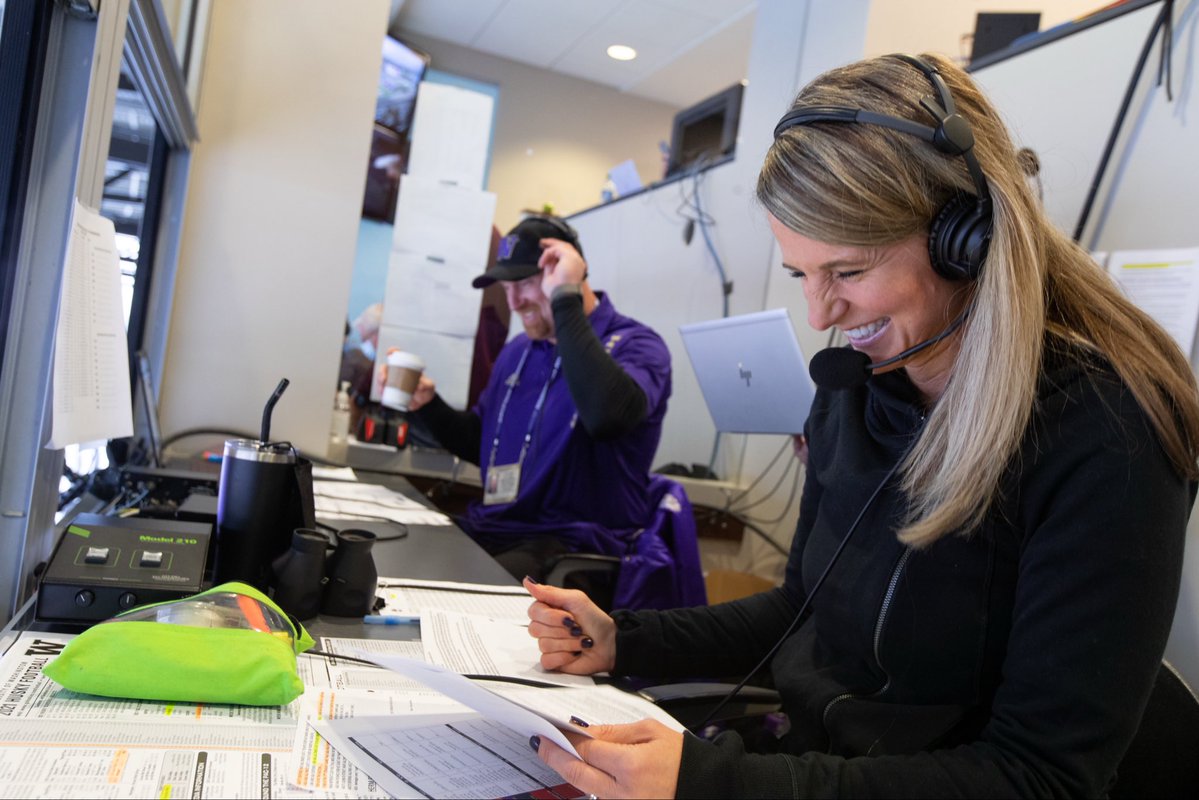 Holly Rowe tweet media