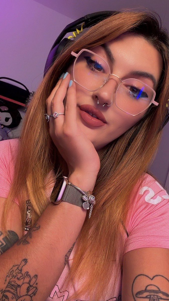Lore 🌻 tweet media