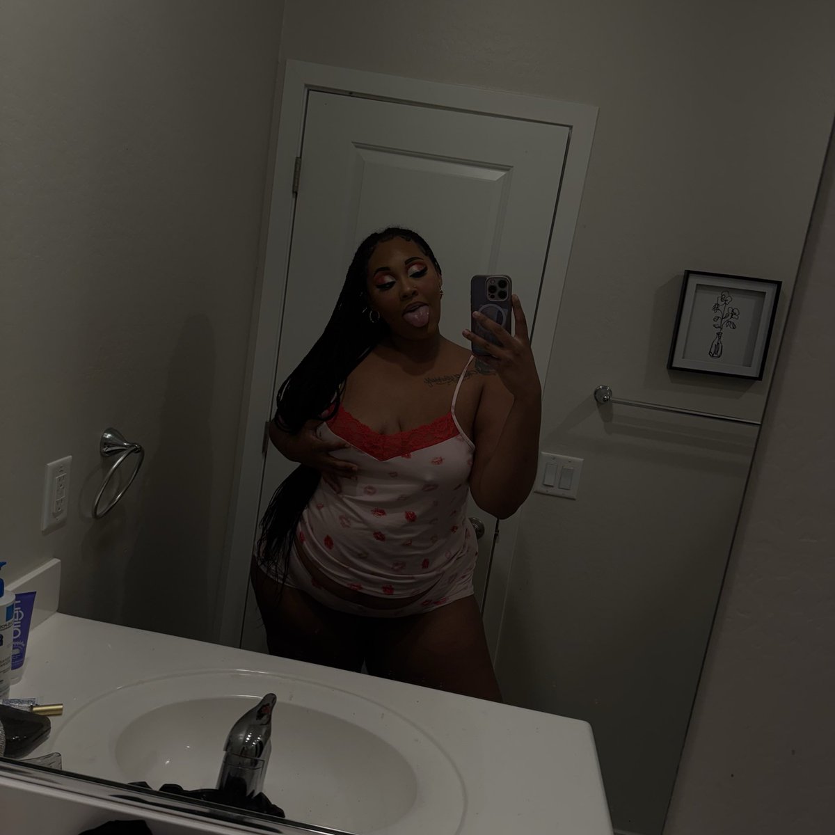 Freakykiki28's tweet photo. Good morning 🤪

https://t.co/zAWigkk88C

 #plussize #onlyfans #GOODMORNİNG https://t.co/VkrZsNo0xa