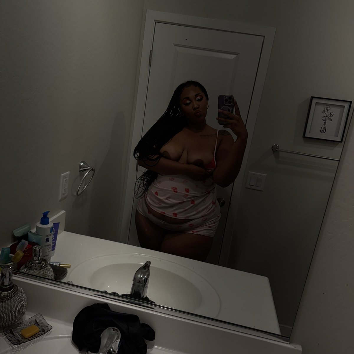 Freakykiki28's tweet photo. Good morning 🤪

https://t.co/zAWigkk88C

 #plussize #onlyfans #GOODMORNİNG https://t.co/VkrZsNo0xa