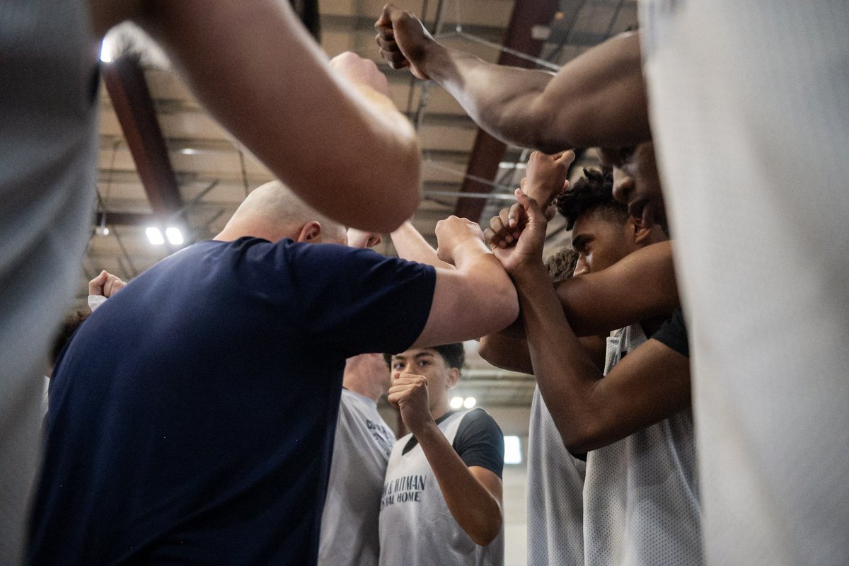 WeiserBoysHoops's tweet photo. Great times at the Jack McCloskey Team Camp. Varsity went 6-1 and Junior Varsity went 5-2. Many positives, a lot of team bonding, and fun. The work continues.
#RUNtheTOWN
#WeiserEnergy⚡️ https://t.co/7fVndHlevq
