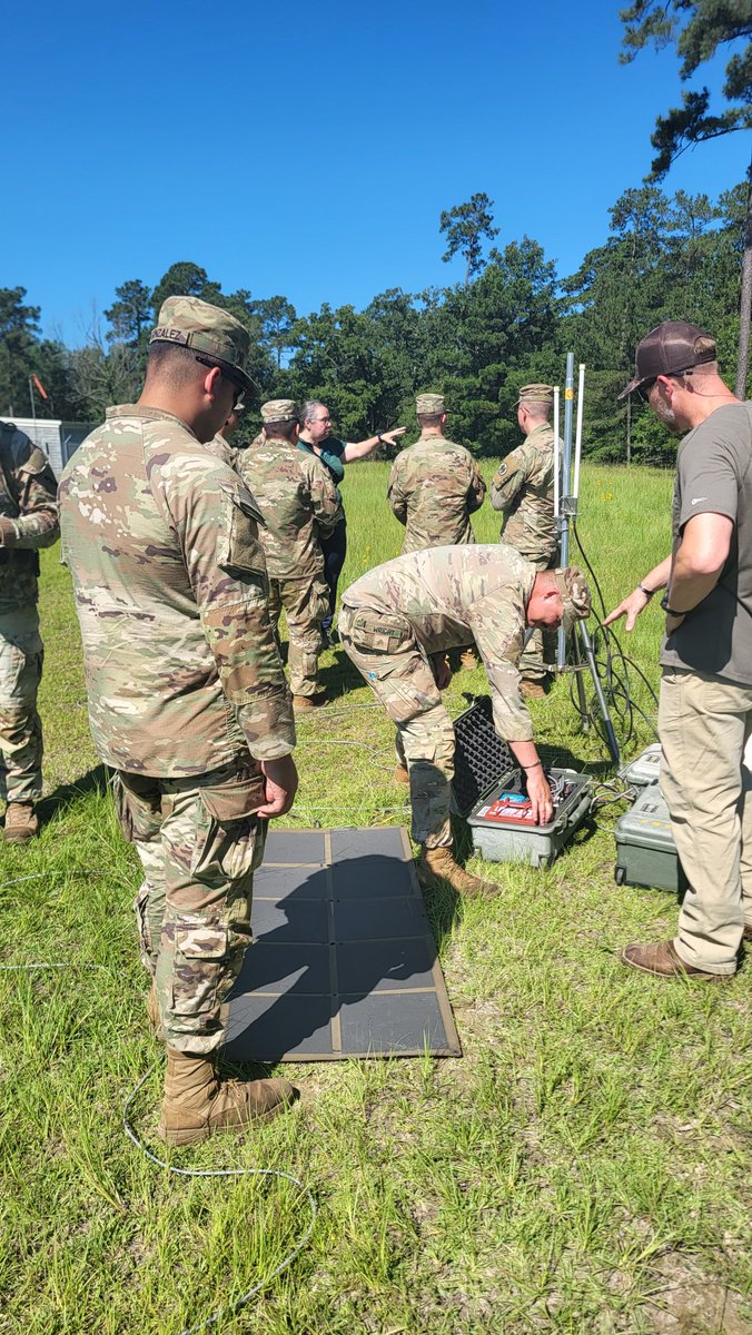 ArmyERDC's tweet photo. During the largest training event in the history of the @USArmyReserve, ERDC demonstrated an advanced sensor system that automatically detected and pinpointed simulated attacks, streaming near real-time security alerts directly to commanders in the field. https://t.co/SlwQ9oTnog