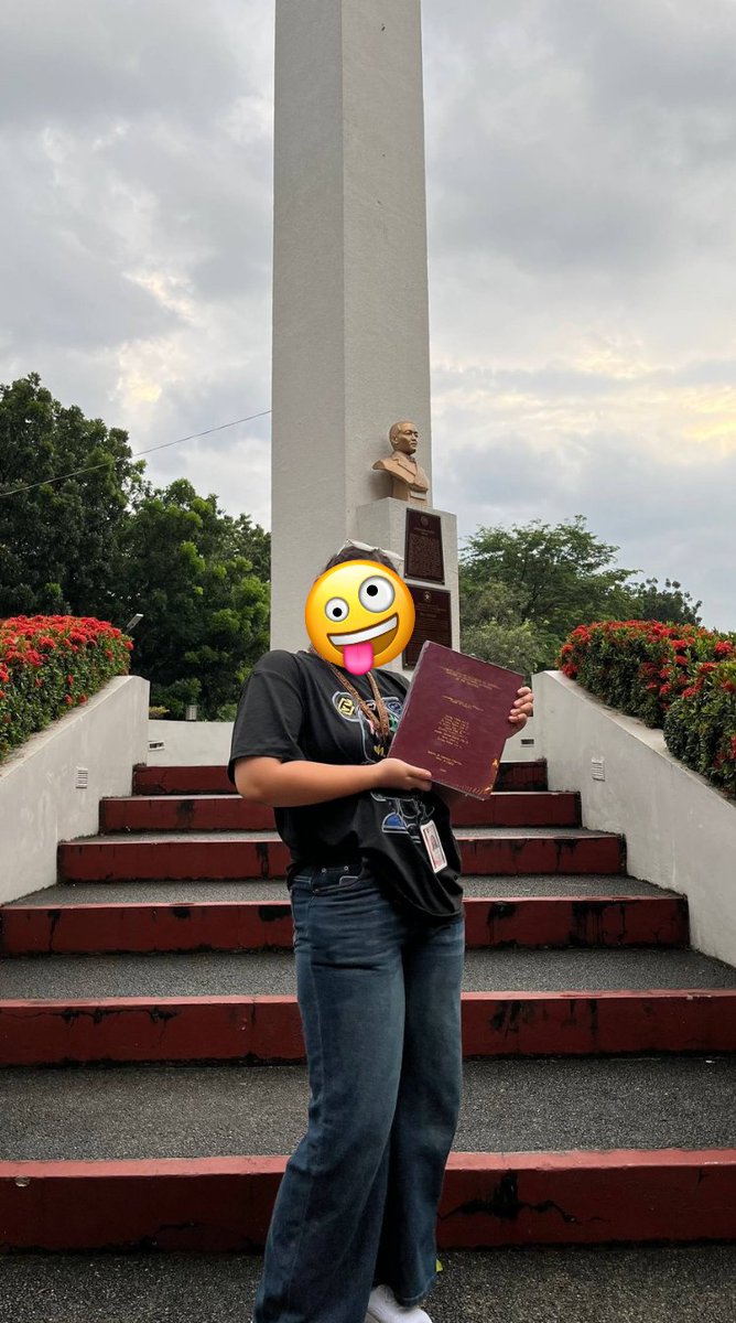 zzekaii_'s tweet photo. pwede na maging masama ulit!! napa hard bound na ang thesis🫶🏼 https://t.co/fHf7ICNxpy