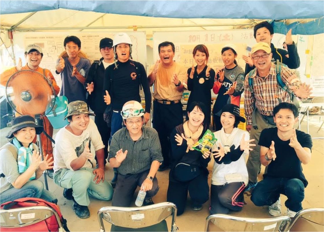 sukinimage_suto's tweet photo. 熊本の方々どうか無事でいてください、、
10年前にボランティアに行った時のお会いした方々を今でも忘れません、、
まだまだ余震が続いており怖い思いをしているかと思います、、
くれぐれも無事でいてください https://t.co/Gbj91zWCLY