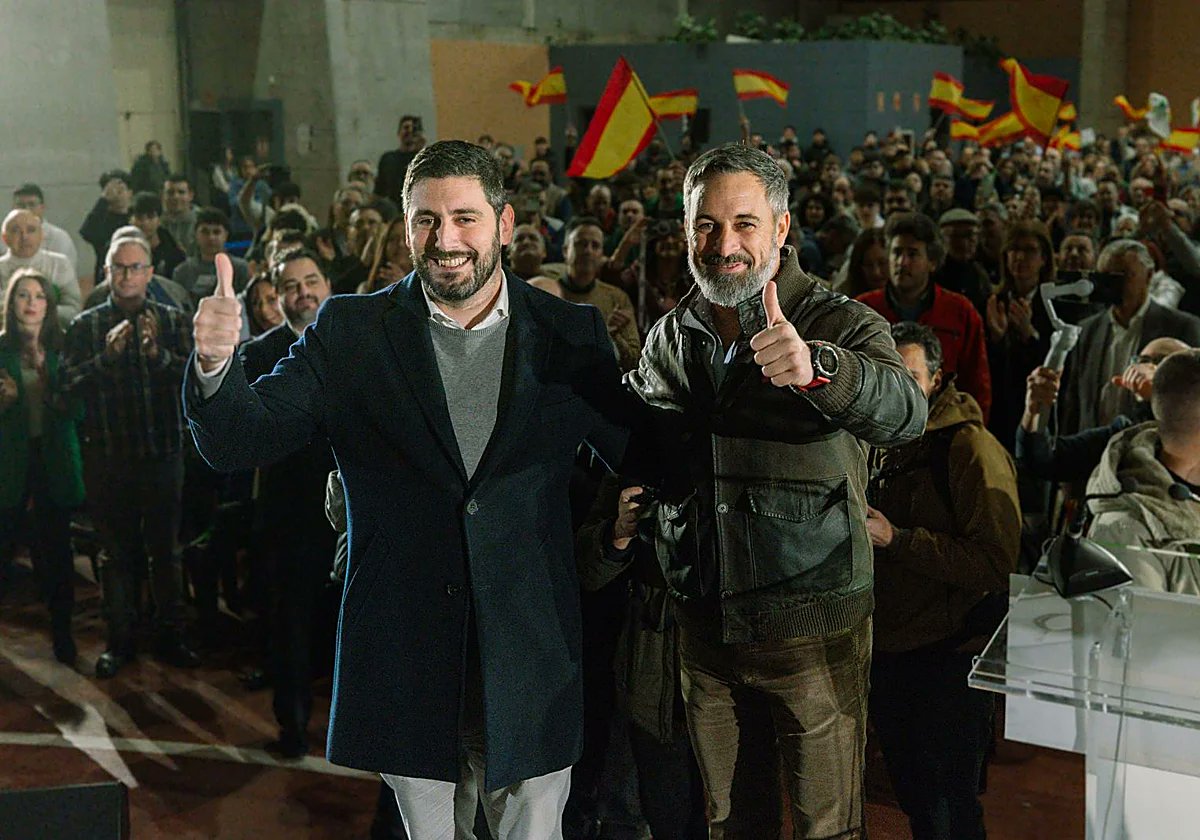 FonsiLoaiza's tweet photo. PP y VOX han eliminado en Aragón la paga semanal de 17€ a menores en acogida que sean migrantes. Mientras, privatizan y adjudican miles de millones a multinacionales extranjeras en sanidad, vivienda, residencias, dependencia, digitalización, transporte, residuos, agua, alumbrado https://t.co/t0CIsNv4sl