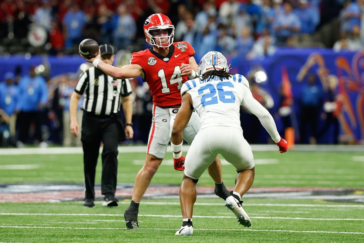DocsSports's tweet photo. 2026 Georgia Bulldogs Football Predictions with Betting Odds and Best Bets https://t.co/grhSQxyr1H 

 #Footballbets #NFL  #Docsports #NFLBets #sportsbets #football #sportsbets #superbowl #superbowlsunday https://t.co/hcY7b5Dh8Z