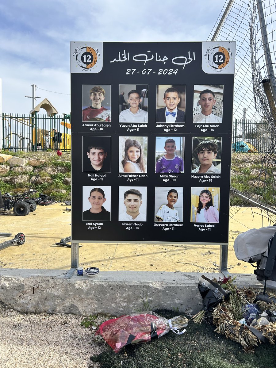 fsju's tweet photo. 🕊️ Il y a deux ans, le 27/7 2024, un missile du Hezbollah s’abattait sur un terrain de football à Majdal Shams, tuant 12 enfants druzes innocents.

Ameer, Yazan, Johnny, Fajr, Naji, Alma, Milar, Hazem, Ezel, Nazem, Guevara, Venes

Le FSJU à leurs côtés 

#MajdalShams #Druze https://t.co/b10RxnjQt3