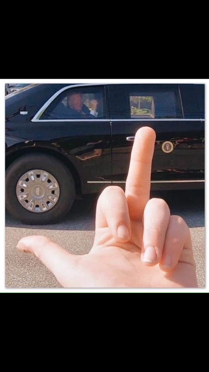 BBG19NYC's tweet photo. @BrendanCarrFCC LIAR! 🤮🤮🤮 https://t.co/rvktZCKoq7