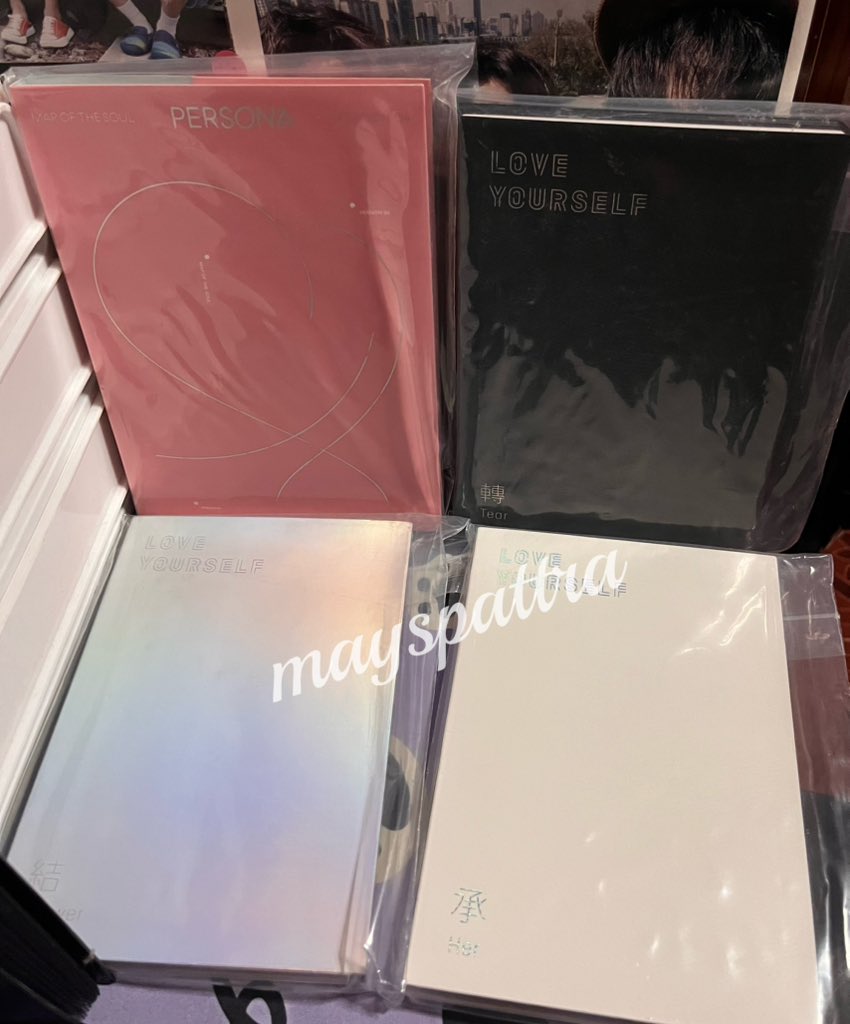 mayspttra's tweet photo. เล่มละ 100 บั้มเปล่า ไม่มีการ์ดค้าบบ
ค่าส่ง 40 บาท

#ปล่อยของสะสมบังทัน #ตลาดนัดบังทัน https://t.co/YLlapNs7MI