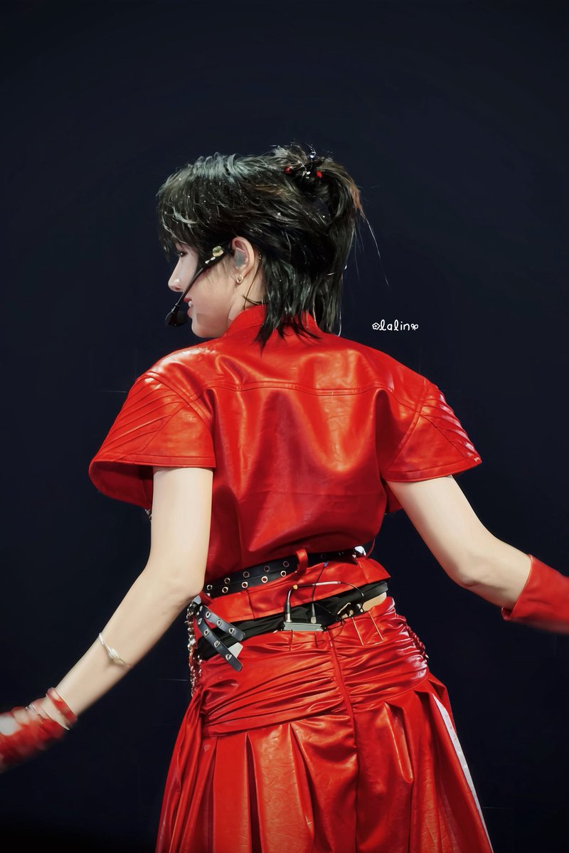 Chilin_93's tweet photo. ɢᴏʀɢᴇᴏᴜꜱ ɴ ꜱᴛᴜɴɴɪɴɢ 🌹🍷 

#DMDLAND3DAY2
#nampingster ♡ https://t.co/UlfQdIjn1s