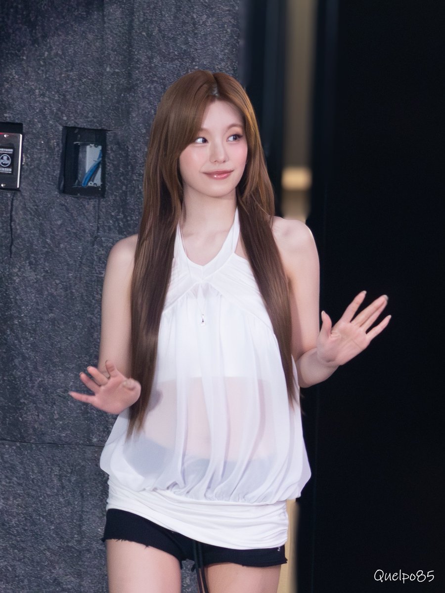 Quelpo85's tweet photo. 260725

#ITZY #YEJI
#있지 #예지 https://t.co/h4WGJBoipm