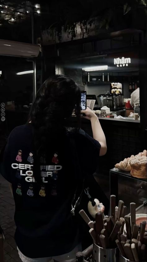 newmsnmy's tweet photo. Night market vibes and pastry glow Snapped a quick pic of the bakery counter as croissants steal the show
bDV https://t.co/OHlCtRRWKj