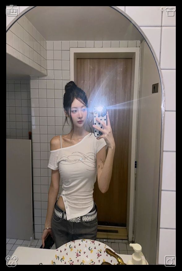 7777Redbu's tweet photo. 🍇Use gentle words and never cause harm to anyone.811874He spun around abruptly, as though feeling her stare, locking eyes with her. Elara’s face grew warm with color, and she lowered the camera, murmuring an apology. He offered a soft smile, with wrinkles forming around his ey https://t.co/j8cstfpwMs