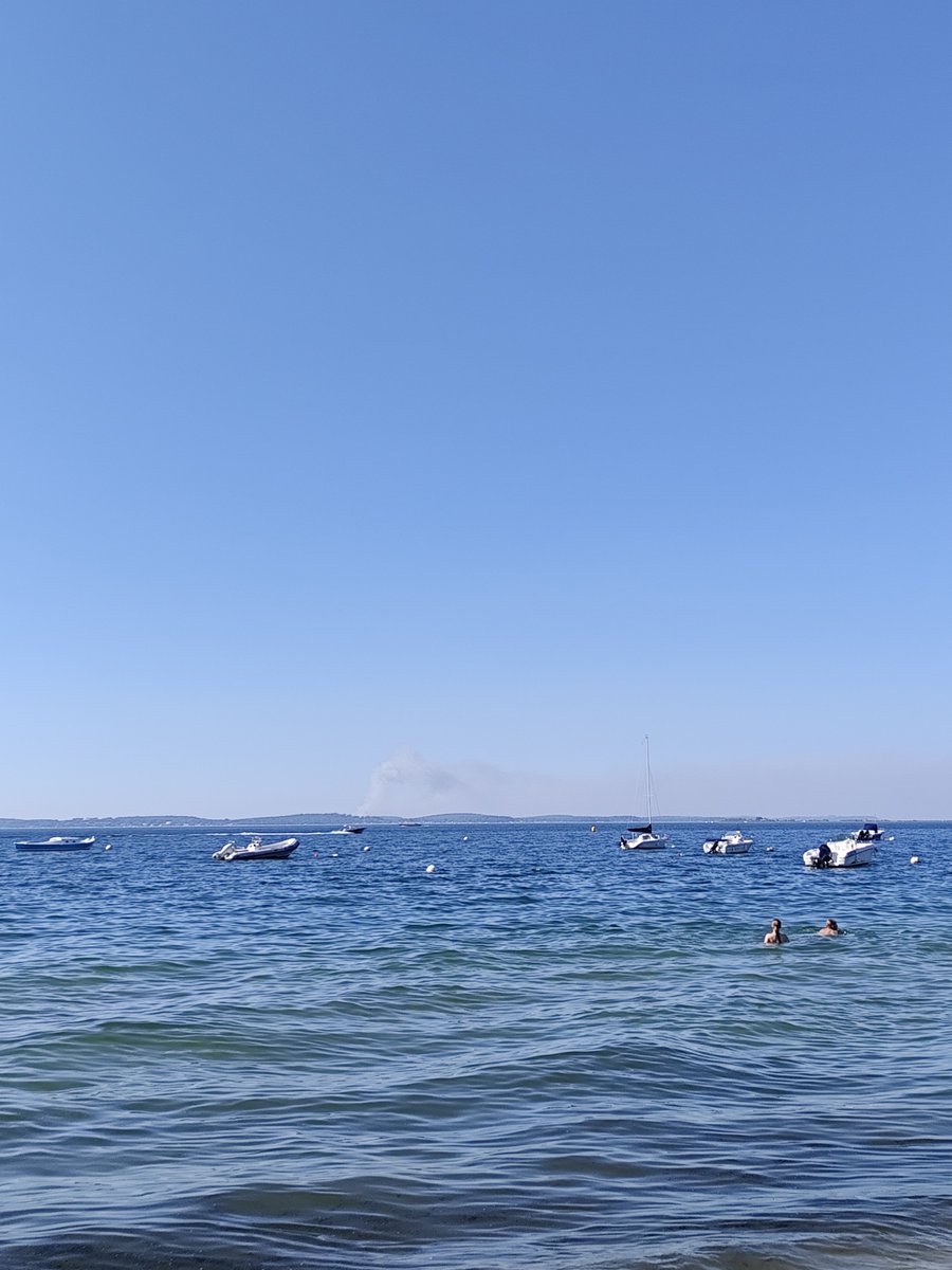 j2scouting's tweet photo. @valatini @ampla_fr Nouveau panache depuis 15 min côté du Canon depuis la plage pereire @valatini @epene64 https://t.co/6QYV1JZows