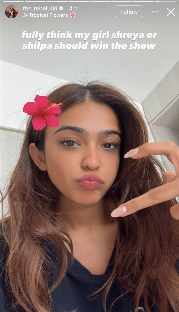 nay_off22's tweet photo. Not Apoorva lowkey clocking the phool wali ladki here 😭👏

#ShreyaKalra FTW 🥳

#LockUpp2 https://t.co/FTndSPAGje