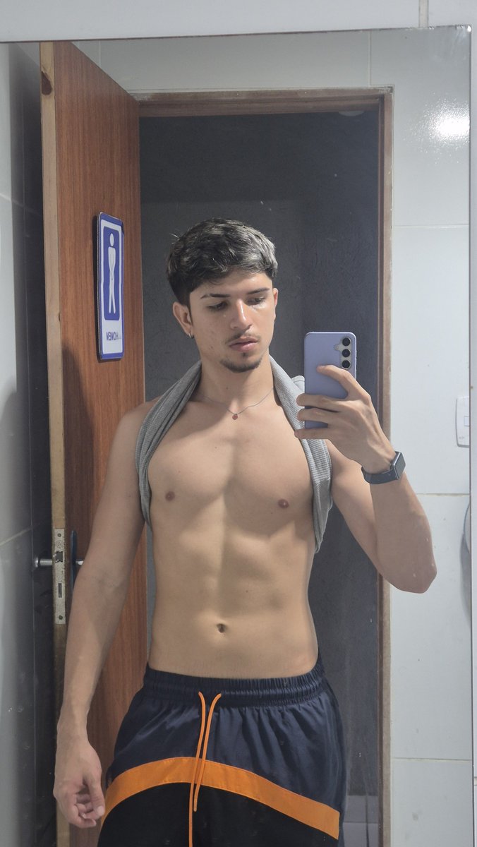 caiquezyn_'s tweet photo. Vai um ratinho ai? 🤓 https://t.co/DAx6QsoTLL