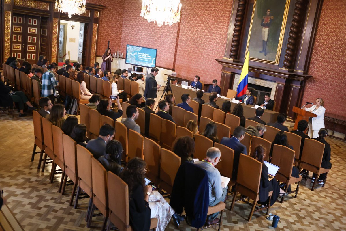 CancilleriaCol's tweet photo. La Cancillería socializó el Decreto 0768 de 2026, mediante el cual se adoptan los Protocolos de Relacionamiento para garantizar la participación plena y efectiva de los pueblos indígenas en la agenda internacional del Estado colombiano. https://t.co/GSruWBoCO4
