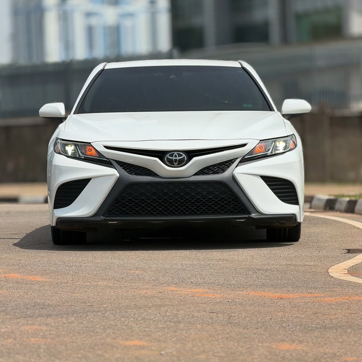Joycee544's tweet photo. 🤳 TOYOTA CAMRY SE 
◐➖➖➖➖➖➖➖◐
◐ Model: 2019
◐ Price💥: ₦24M ..negotiable 
◐ Location: Abuja 🇳🇬 🌎
◐ Duty: Fully Paid
◐ Status: Foreign Used 

☎️📞 

◐ 🇳🇬Nationwide Delivery ..After thorough inspection &amp; payment! ✈️ https://t.co/ezMxnVROnQ