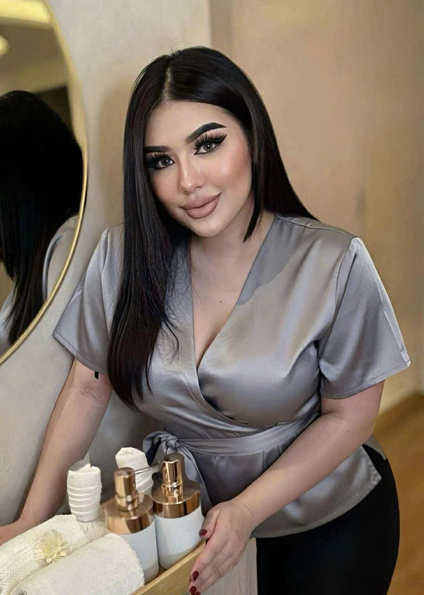 samceno's tweet photo. Satin glam with a bold wing and flawless contour
cXi https://t.co/fJVLBtRjvv