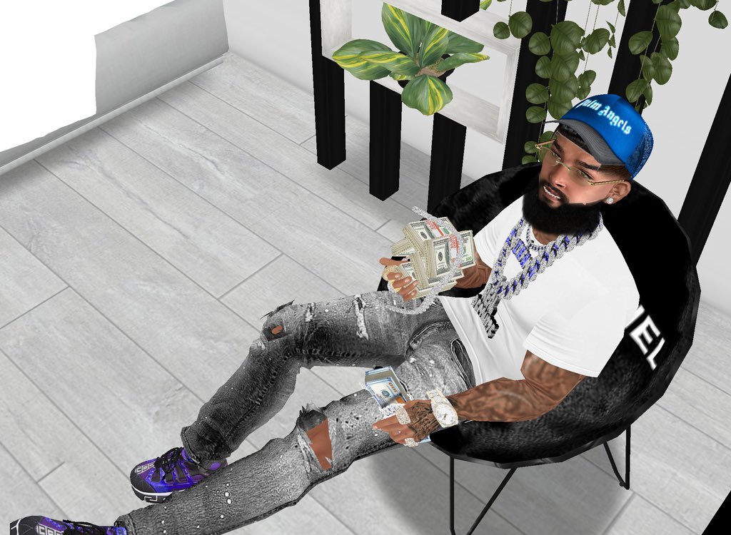plugito4fans tweet picture