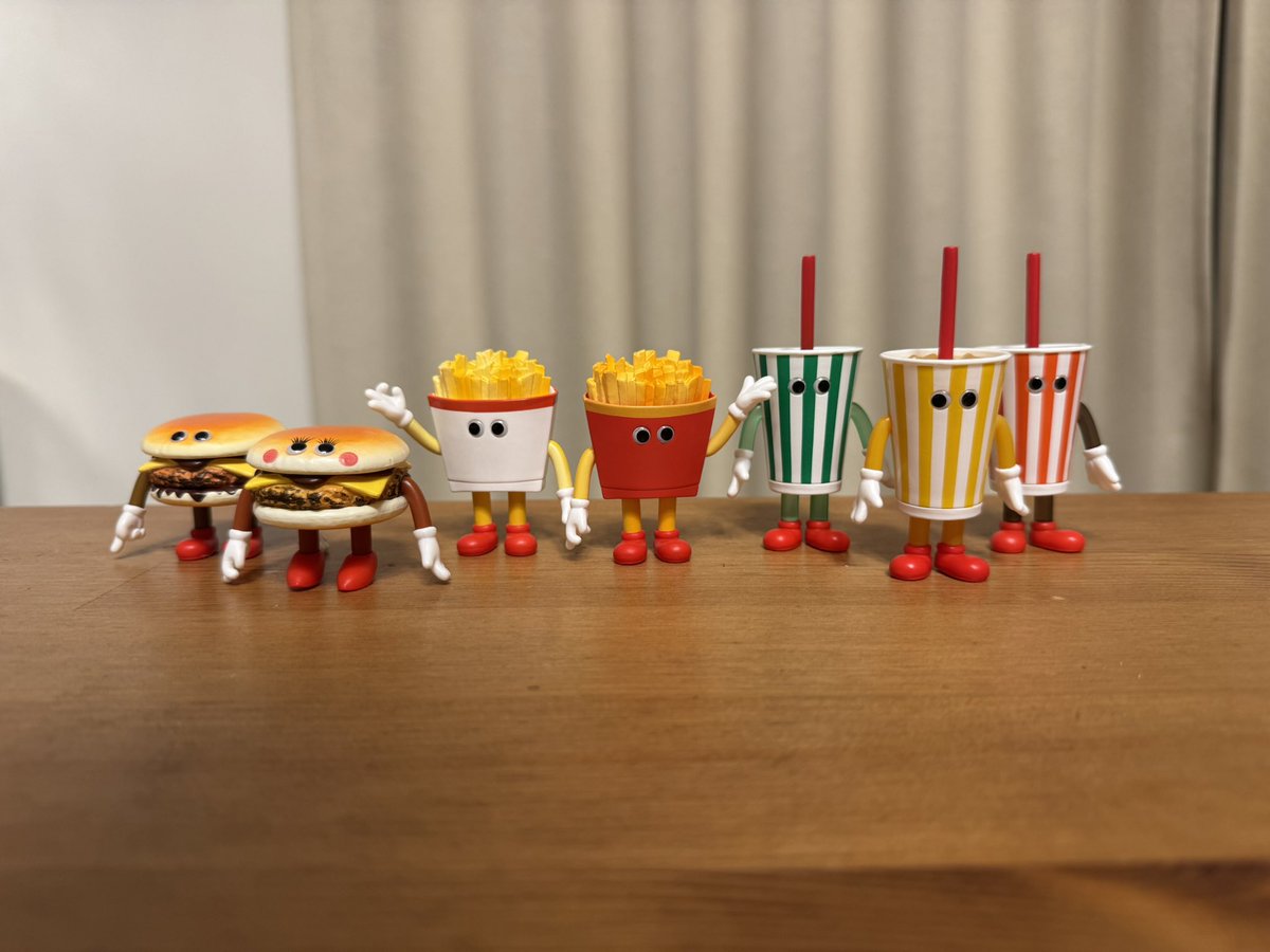 本日のガチャ活レポ⭐️ FLAVORS Vol.6🍔🍟🥤 横一列で並んでるだけ