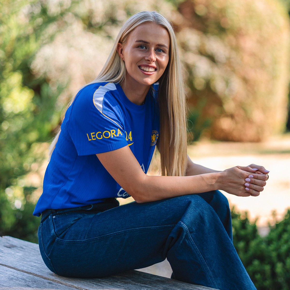 ChelseaFCW's tweet photo. Hannah Hampton has committed her future to Chelsea by signing a new two-year contract with the club. 📝