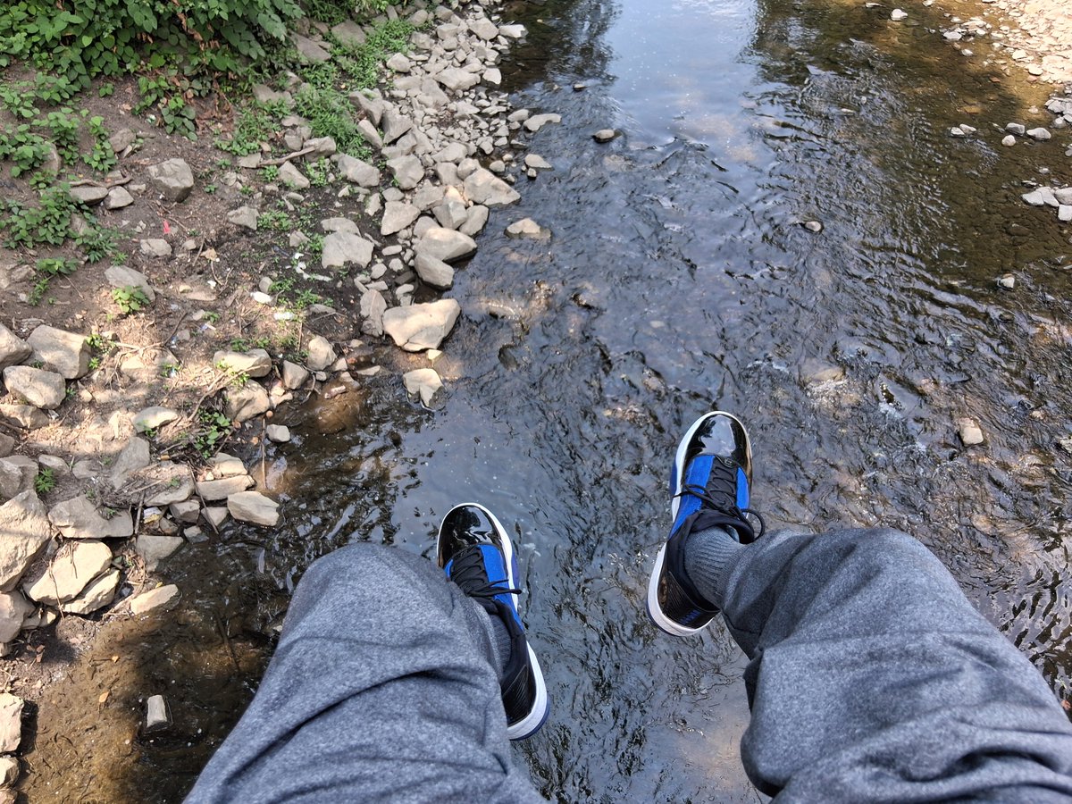 Traptj97PG's tweet photo. I swear I be finding cool places to smoke im telling ya ⛽️ ☁️ 🔥 🌞 🌳 https://t.co/CRVc3ecten