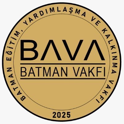 batmanvakfi_org's tweet photo. Batman’da yaşanan ve üç vatandaşımızın hayatını kaybetmesiyle sonuçlanan elim olayı derin bir üzüntüyle öğrenmiş bulunuyoruz.

Hayatını kaybeden vatandaşlarımıza Allah’tan rahmet, ailelerine, yakınlarına ve tüm Batman halkına başsağlığı diliyoruz.

Şiddetin hiçbir türü, hiçbir gerekçe ile toplumsal vicdanda karşılık bulamaz. Böylesi acı hadiseler yalnızca mağdur aileleri değil, şehrimizin ortak hafızasını, huzurunu ve geleceğe dair umutlarını da derinden yaralamaktadır.

Bugün her zamankinden daha fazla; sağduyuya, hukuka, birbirimizi anlamaya ve toplumsal dayanışmaya ihtiyaç duyduğumuz bir dönemden geçiyoruz. Ayrışmayı değil birliği, öfkeyi değil aklı, kutuplaşmayı değil ortak geleceğimizi güçlendirecek bir anlayışı hâkim kılmak hepimizin ortak sorumluluğudur.

Batman, köklü değerleriyle acıları birlikte göğüsleyen, zorlukları dayanışmayla aşmayı bilen güçlü bir şehirdir. Bu sorumluluk bilinciyle; toplumun tüm kesimlerini sükûnete, sağduyuya ve ortak vicdan etrafında kenetlenmeye davet ediyoruz.

Batman Vakfı olarak temennimiz; benzer acıların bir daha yaşanmaması, huzurun, güvenin ve kardeşlik ikliminin şehrimizde kalıcı şekilde güçlenmesidir.

Batman Vakfı - BAVA

@batmanvaliligi 
#BatmanVakfi