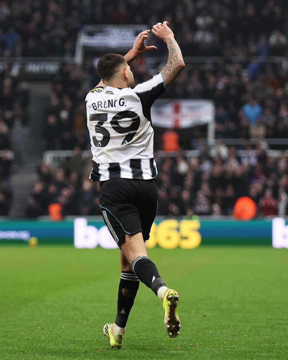 AFC__Xtra's tweet photo. 🚨JUST IN! 💣 

Our sources have informed us of progress in the verbal agreement between Arsenal and Newcastle United regarding Bruno Guimarães, worth in excess of £75m. 🇧🇷 🌟 

ℹ️ @JacobsBen https://t.co/o2305d46MM