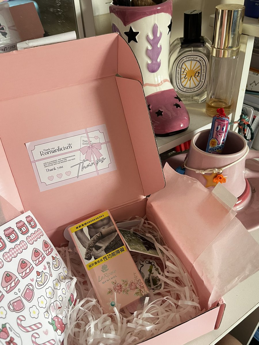 cheetha0s's tweet photo. @yosicigsilog #fromyka #yositwt

came back to mnl to this saur cute packaging !!!! TY MISSMAEM <3 https://t.co/dskuFiEDfX