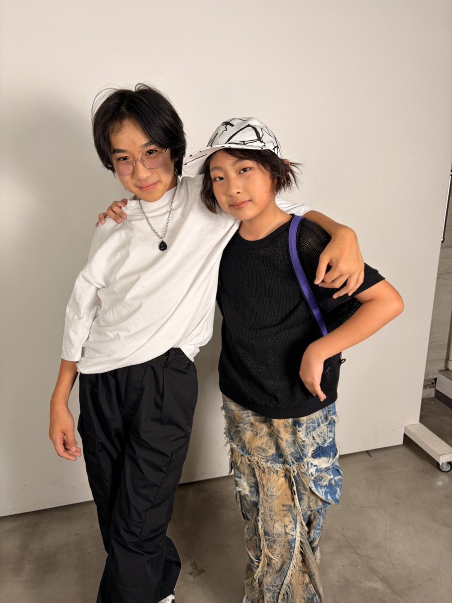 nijiiroastrea's tweet photo. やっほー！ #にじアス のしょうやだよ！
@DreamChase1229 に出演させて頂きました。ありがとうございました〜！
やっぱり1人でのステージは緊張するね💓
@ryu_nosuke1022 くんとのコラボ撮影会やソロ撮影会もありがとうございました〜！
たくさん課題も見えたのでまたたくさんレッスンしてきます！ https://t.co/ZRJue6DLEs