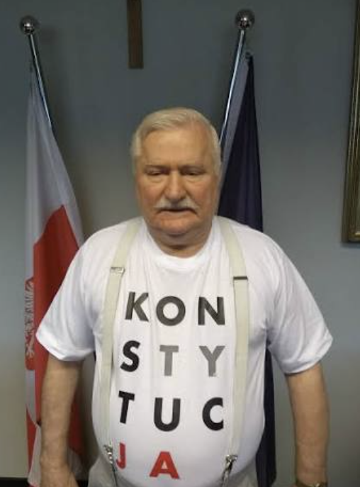 andrzejm's tweet photo. @DamianChudini @PolsatNewsPL Nie wiem jak Halina z Bogdanem, ale Bolesław na pewno https://t.co/mTPLrlTTBr