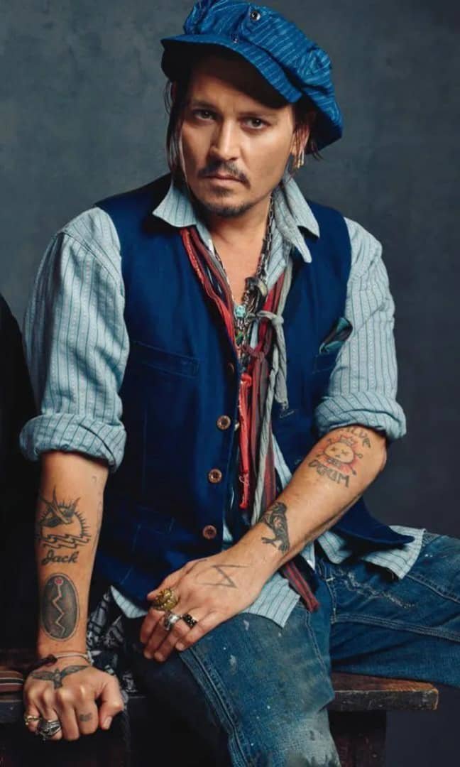 Johnnydeppfan_'s tweet photo. The truth is simple. That is precisely why it is so difficult for us to wrap our minds around it. The ego complicates things to keep you distracted by everything except yourself, preventing you from discovering the truth of who you are. 
#Ebenezer
#Daydrinker  
#JohnnyDeppfans https://t.co/idXx7FaG8G
